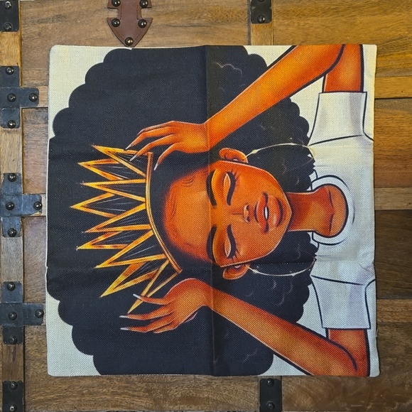 NWOT [Black Queen] Pillow Cover - Picture 6 of 7